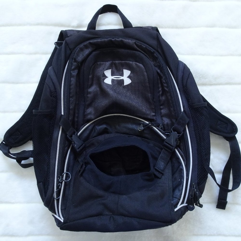 🌵 Under Armour Black Back Pack